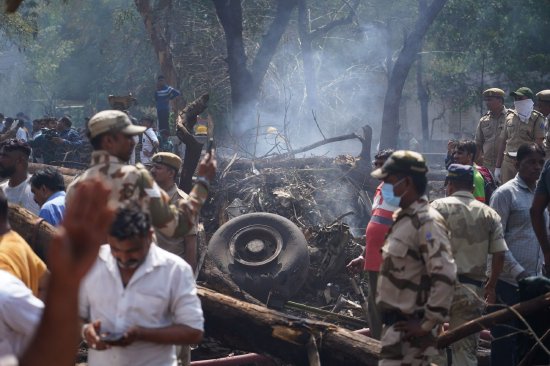 俊升配资 印航失事航班录音曝出新细节：年轻副驾驶问机长为何关燃油开关