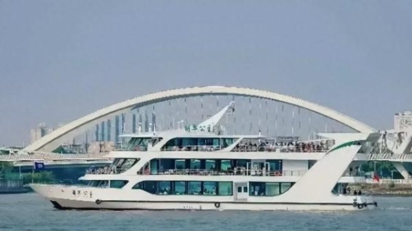 牛配资 上海滨江新玩法！龙华码头1小时游船，串联西岸文体地标，还能人宠同游、江上下午茶